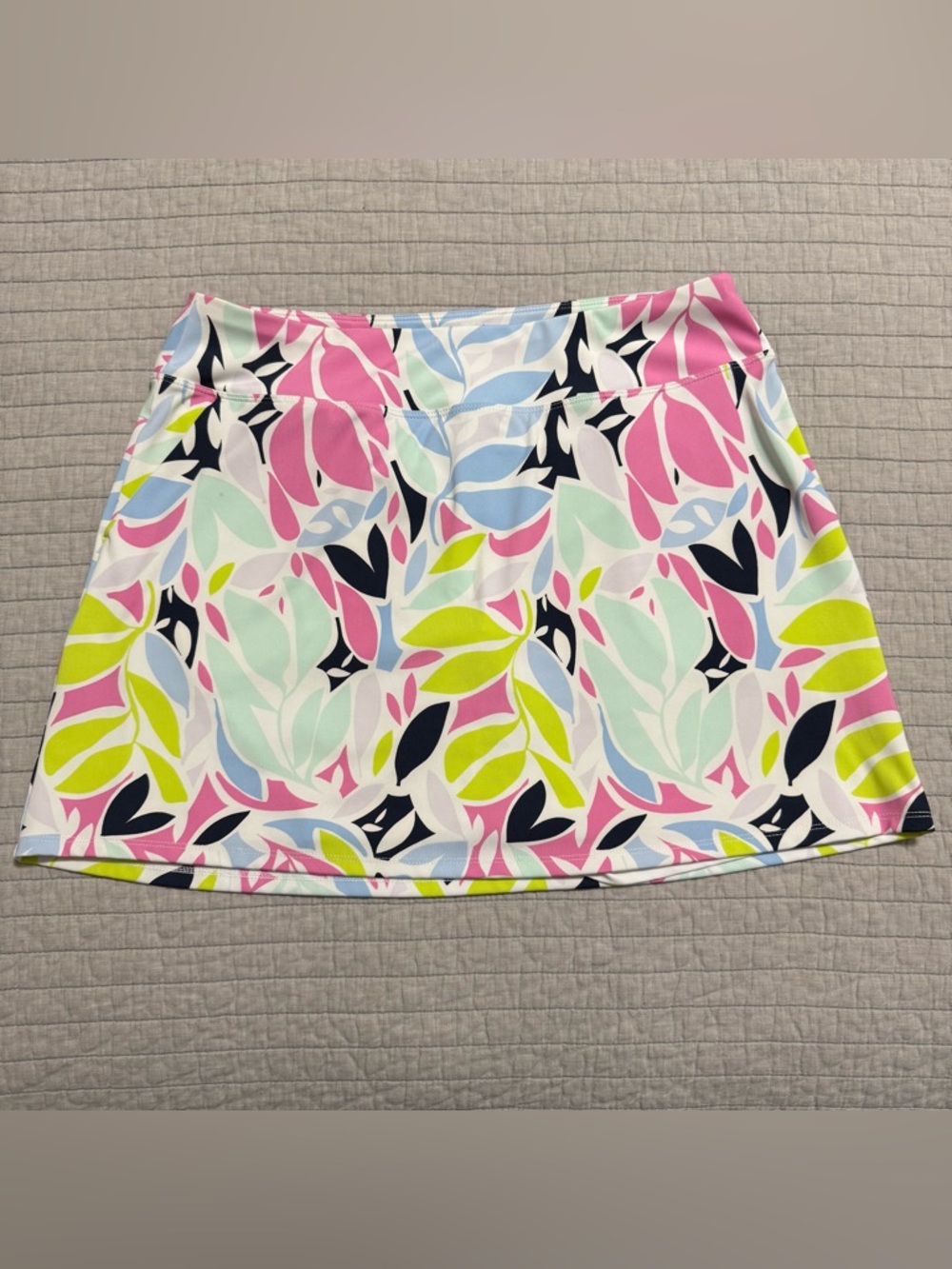 Tommy Bahama Golf Athletic Sport Skort Built in Shorts Floral Women's Size Large - Picture 1 of 14